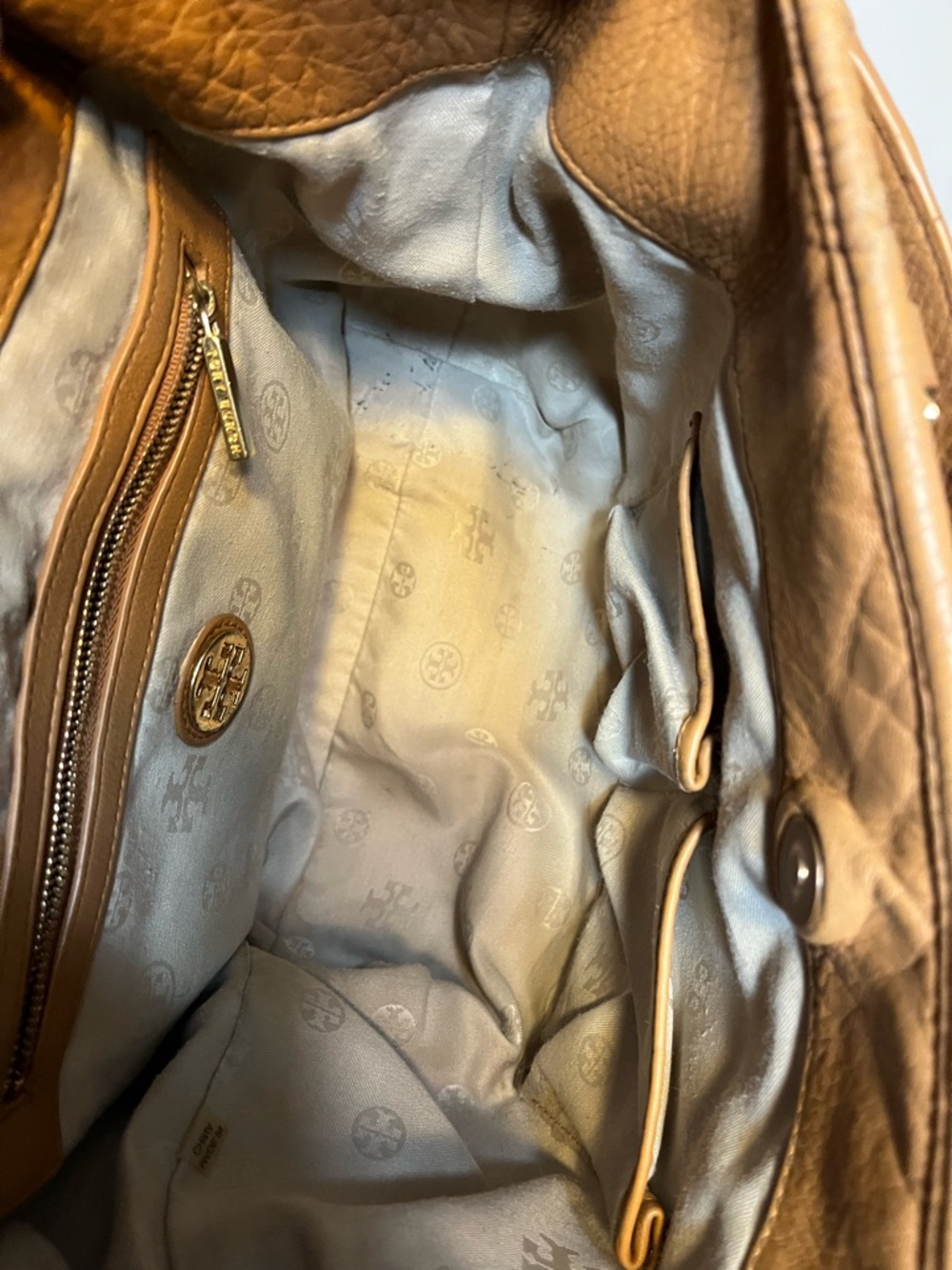 Tory Burch Shoulder Bag - Picture 10 of 13